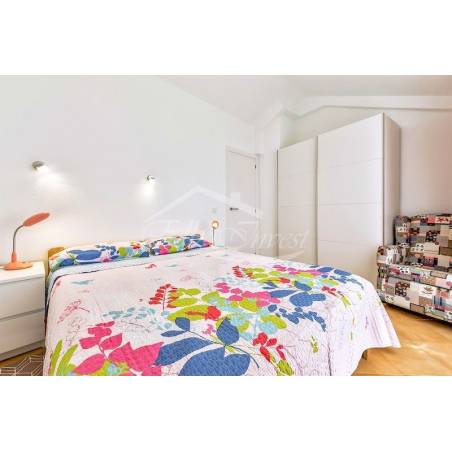 Sprzedaż - Nieruchomości - Dom piętrowy - Los Cristianos 1