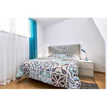 Sprzedaż - Nieruchomości - Dom piętrowy - Los Cristianos 1