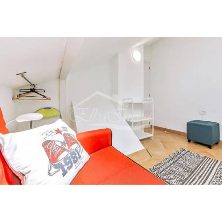 Sprzedaż - Nieruchomości - Dom piętrowy - Los Cristianos 1