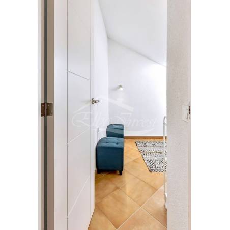 Sprzedaż - Nieruchomości - Dom piętrowy - Los Cristianos 1