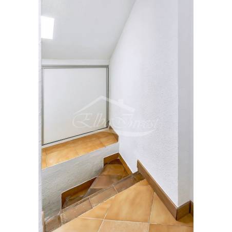 Sprzedaż - Nieruchomości - Dom piętrowy - Los Cristianos 1