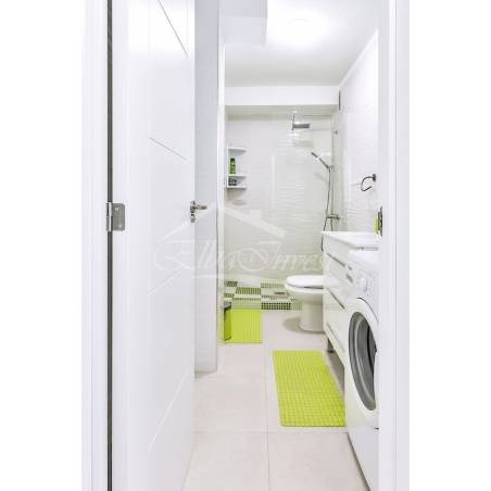 Sprzedaż - Nieruchomości - Dom piętrowy - Los Cristianos 1