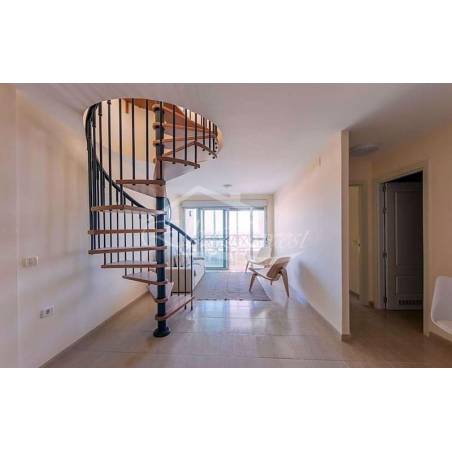 Sprzedaż - Nieruchomości - Dom piętrowy - Golf del Sur 3