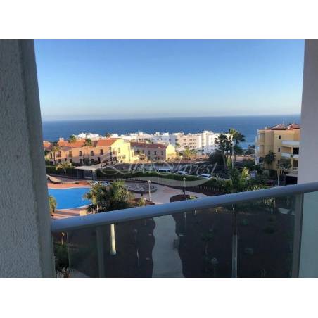 Sprzedaż - Nieruchomości - Dom piętrowy - Golf del Sur 3