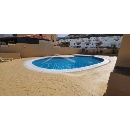 Sprzedaż - Nieruchomości - Dom piętrowy - Torviscas Alto 1