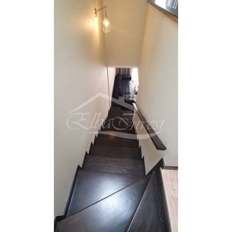 Sprzedaż - Nieruchomości - Dom piętrowy - Torviscas Alto 1