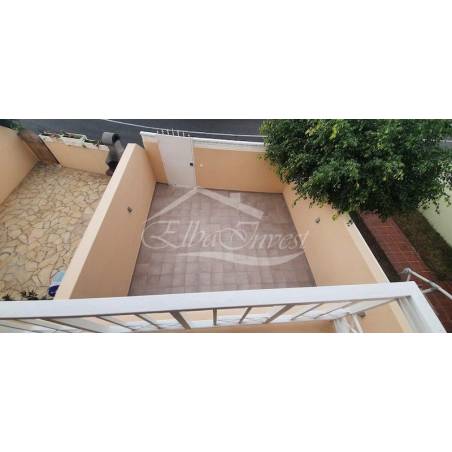 Sprzedaż - Nieruchomości - Dom piętrowy - Torviscas Alto 1