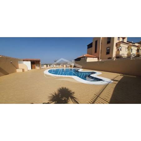 Sprzedaż - Nieruchomości - Dom piętrowy - Torviscas Alto 1