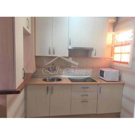 Sprzedaż - Nieruchomości - Dom piętrowy - Los Cristianos 2