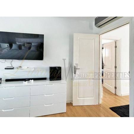 Sprzedaż - Nieruchomości - Dom / Apartament - Roque del Conde 1