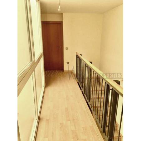 Sprzedaż - Nieruchomości - Dom / Apartament - Calle Beirut 1