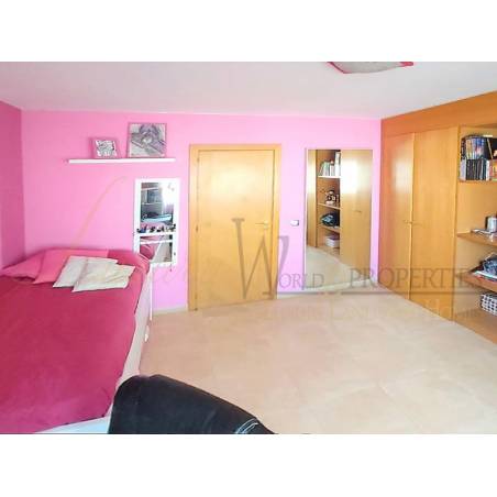 Sprzedaż - Nieruchomości - Dom / Apartament - Calle Mencey Anaga 1