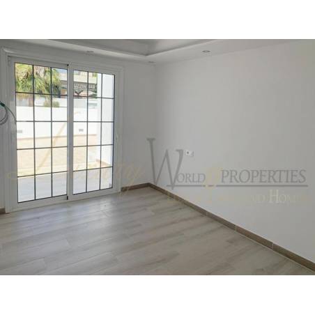 Sprzedaż - Nieruchomości - Dom / Apartament - Calle El Jable 1