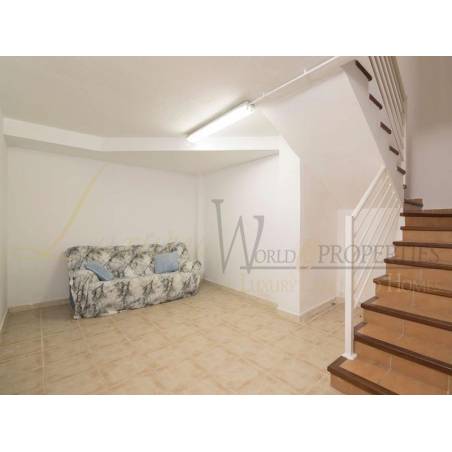 Sprzedaż - Nieruchomości - Dom / Apartament - Calle el Basalto 1
