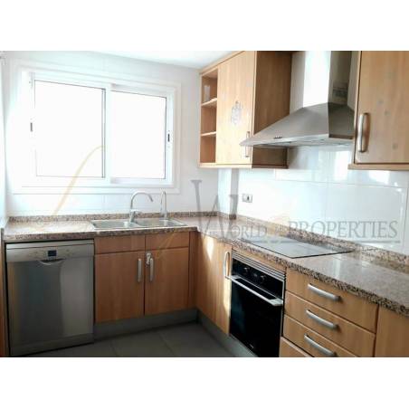 Sprzedaż - Nieruchomości - Dom / Apartament - Calle Alcalde Juan García Dorta 1