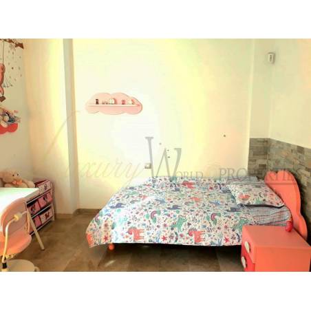 Sprzedaż - Nieruchomości - Dom / Apartament - Calle Alcalde Juan García Dorta 1