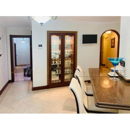 Sprzedaż - Nieruchomości - Dom / Apartament - San Eugenio Alto 1
