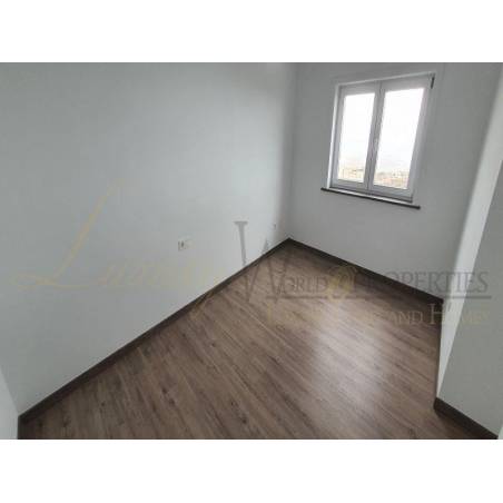 Sprzedaż - Nieruchomości - Dom / Apartament - El Roque 1
