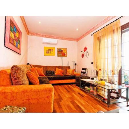Sprzedaż - Nieruchomości - Dom / Apartament - Roque del Conde 2