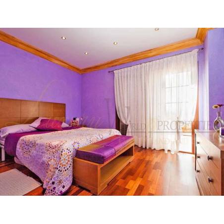 Sprzedaż - Nieruchomości - Dom / Apartament - Roque del Conde 2