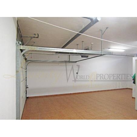 Sprzedaż - Nieruchomości - Dom / Apartament - Calle Roques del Salmor 1