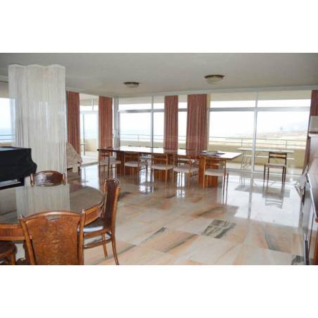 Sprzedaż - Nieruchomości - Mieszkanie - Carretera Playa San Juan 1