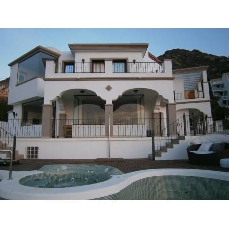 Sprzedaż - Nieruchomości - Dom / Apartament - Torviscas Alto 4