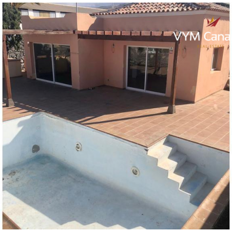 Sprzedaż - Nieruchomości - Dom / Willa - Playa Paraiso 1