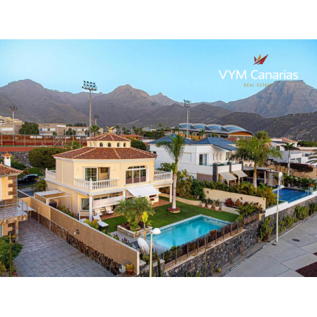 Sprzedaż - Nieruchomości - Dom / Willa - Adeje-El Galeon 1